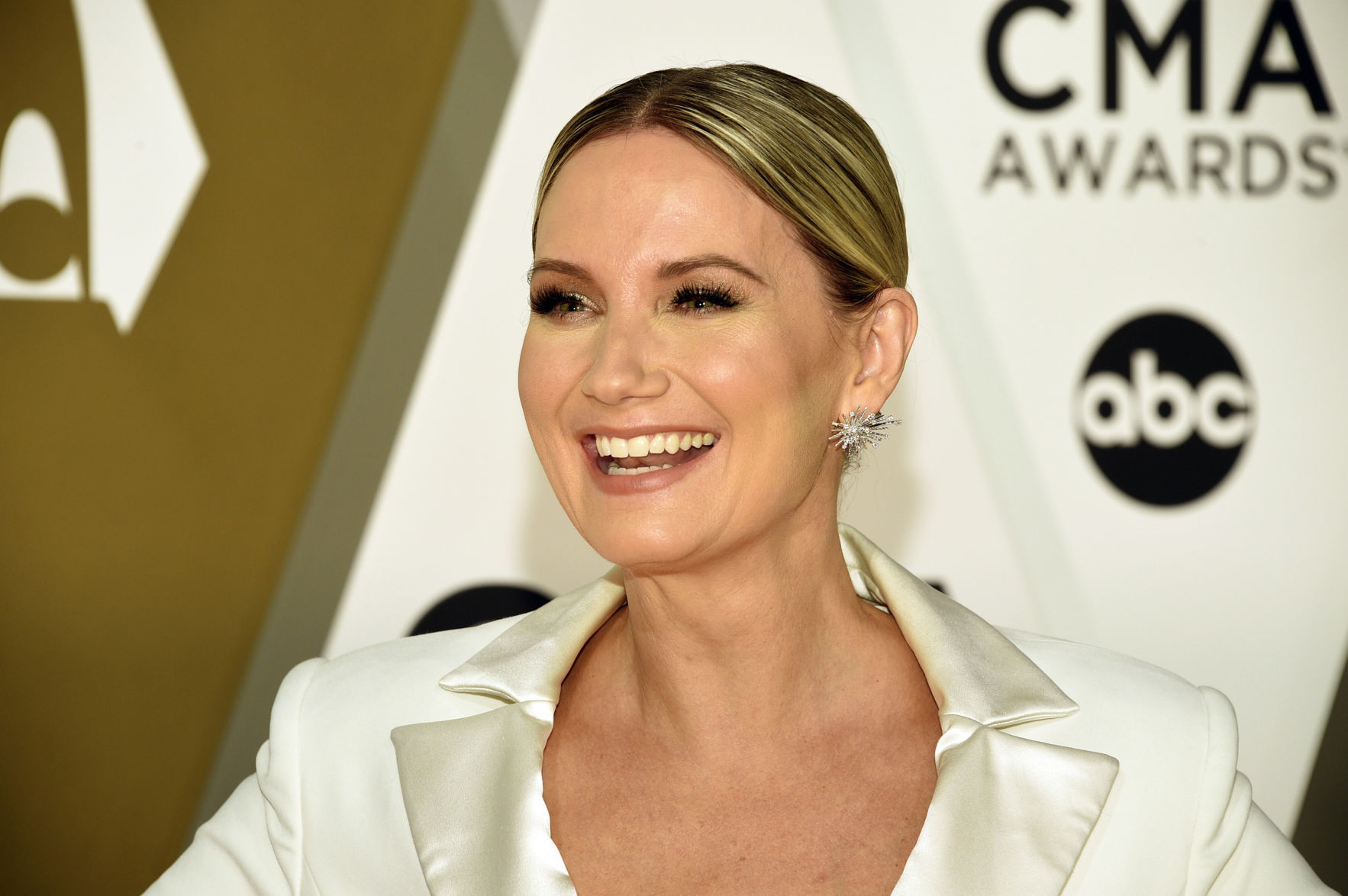 53rd Annual CMA Awards - Arrivals